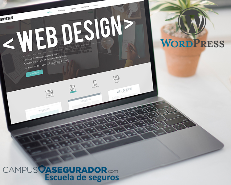 Laptop mostrando interfaz de diseño web, logotipo WordPress y marca Campus Asegurador en entorno profesional.
