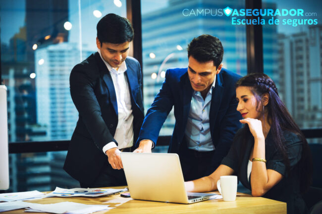 The business teamwork are working together for the goal of the project