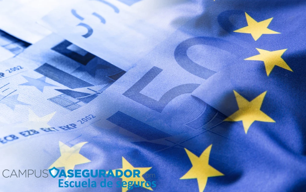 Billetes de 20 euros bajo la bandera de la Unión Europea con el logotipo de Campus Asegurador, Escuela de seguros.