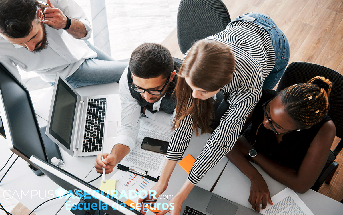 Cursos de formación online para distribuidores de seguros2