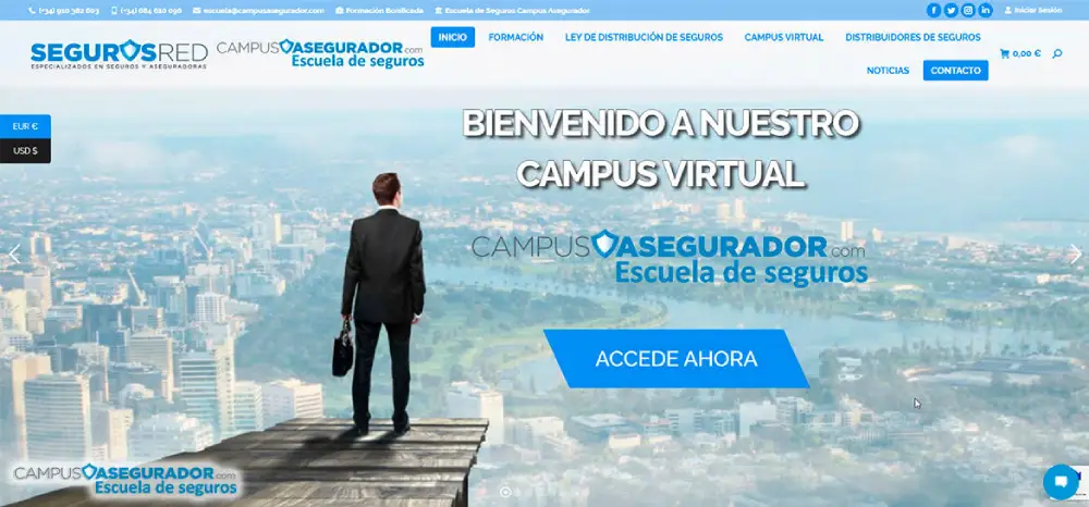 Profesional frente a ciudad moderna para acceso al campus virtual de formación en seguros de Campus Asegurador.